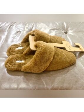 Coach Sherpa Flat Mule In Signature
Suede#CCX65 Women 11.0 US
